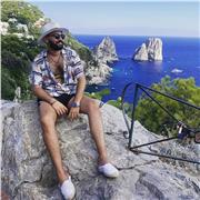 insegnante madrelingua arabo e francese. Offre lezioni private a Milano